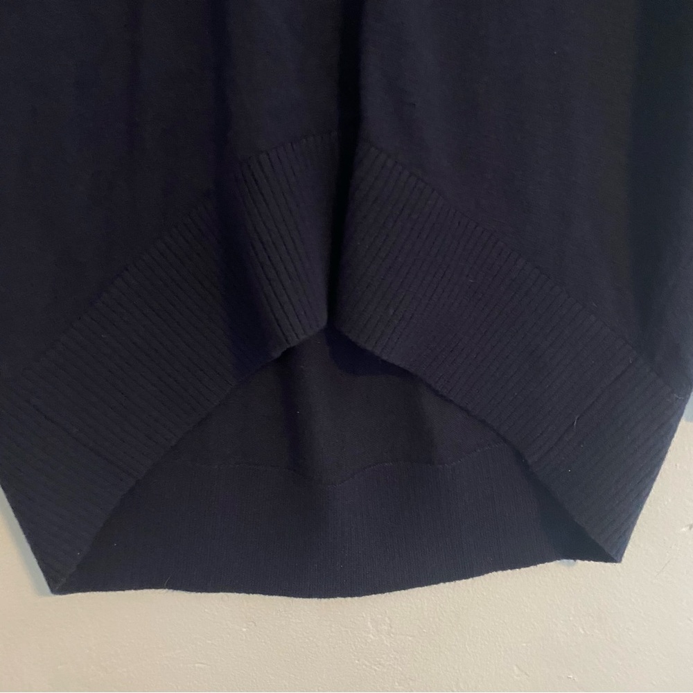 LOFT | Slouchy V-Neck Oversized Sweater Navy Blue - Picture 7 of 7